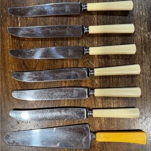 McGlashan Clarke Niagara Falls Bakelight knives/serrated Pie Server